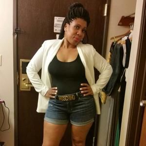 Meet your Posher, Latoya