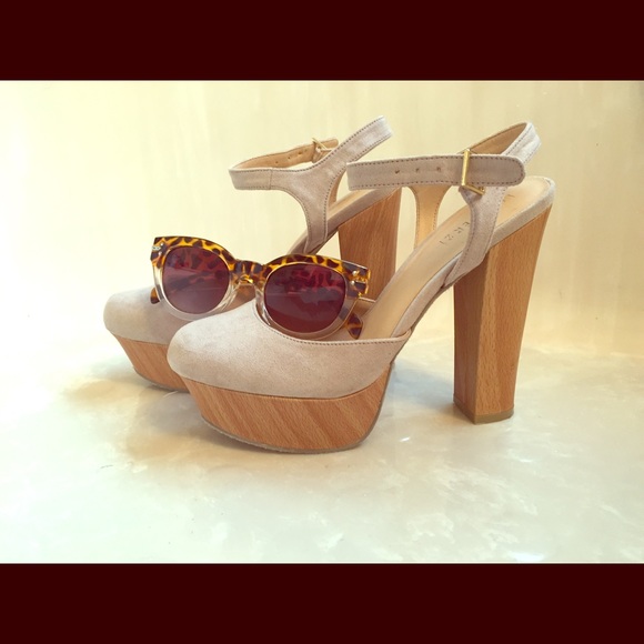 Nude platform sandals