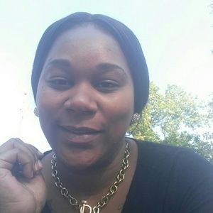 Meet your Posher, Aneesah