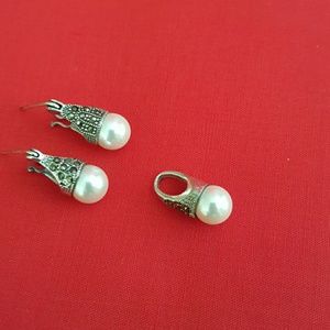 New Pearl earrings with charm