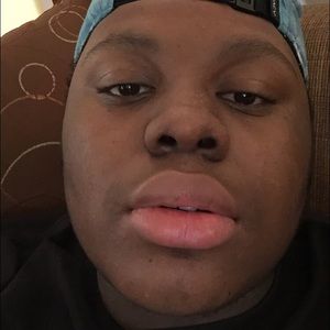 Meet your Posher, Zachary