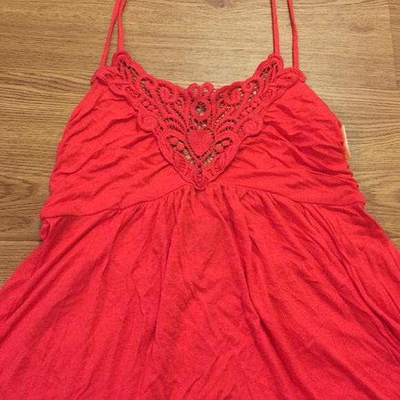 🚫Forever 21 Coral Tank- SOLD🚫