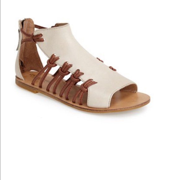 Koolaburra  Shoes - Koolaburra 'Farrah' Gladiator Sandal