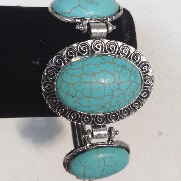 Jewelry - Huge Turquoise bracelet