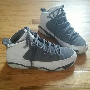 Jordan 9.5 retro sneakers