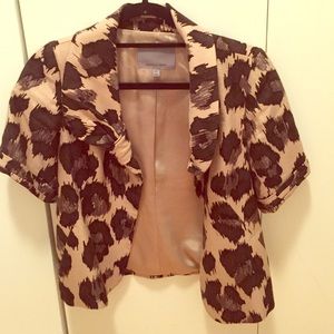 Short sleeve leopard print blazer