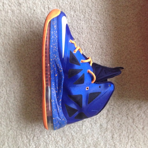 LeBron X - Picture 2 of 4