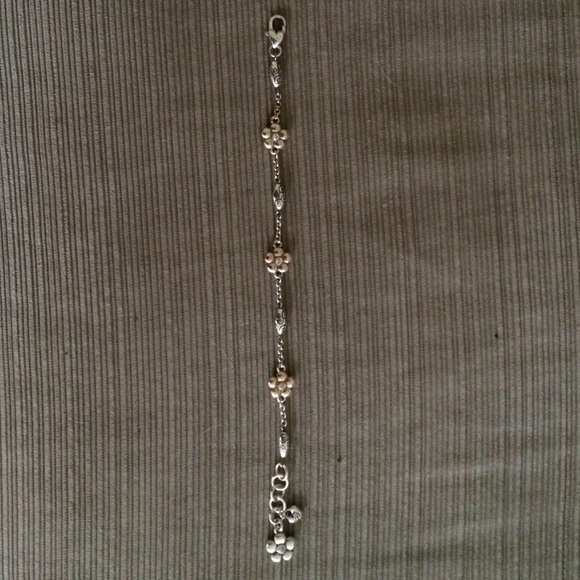 New Brighton daisy bracelet. No tags