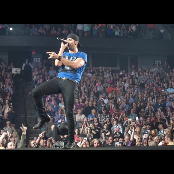 Meet your Posher, Jared - Picture 1 of 1