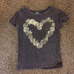 Sunflower heart graphic tee