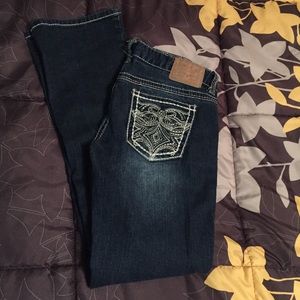 Amethyst Jeans! Size 7 but will fit a 6!