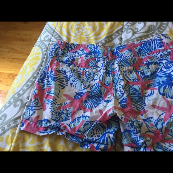 Lilly Pulitzer Callahan Short Size 0. Make offers
