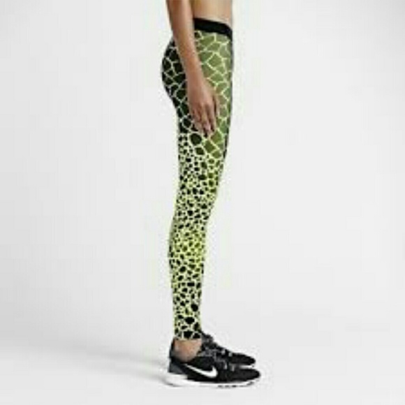 Nike pro pants - Picture 2 of 2