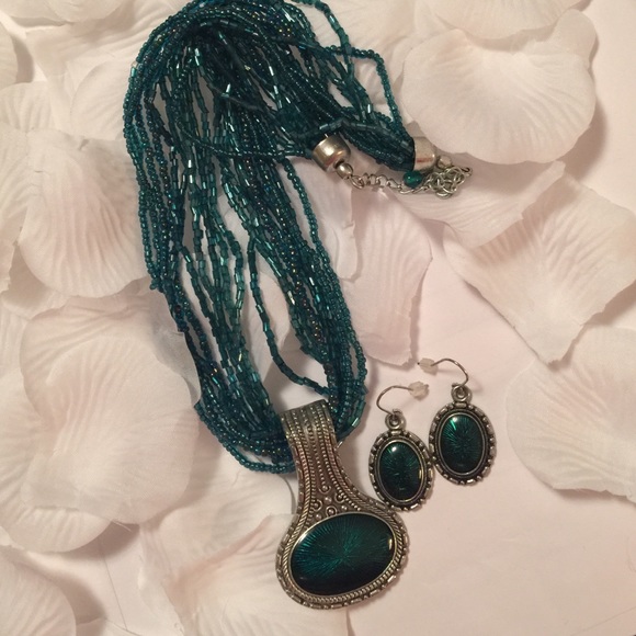 Handmade Turquoise beaded necklace earring set