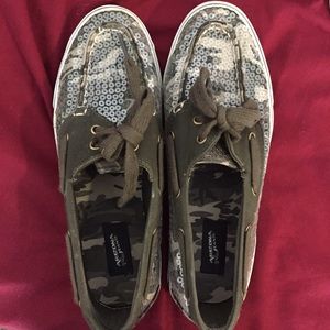 KNOCK OFF camouflage sperry's