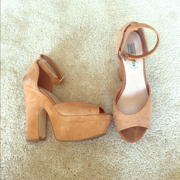 Steve Madden Suede Heels