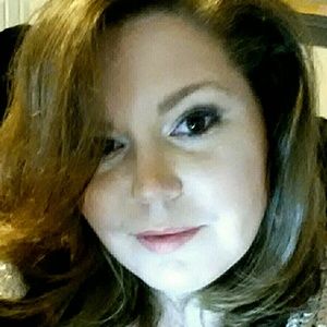 Meet your Posher, Michele