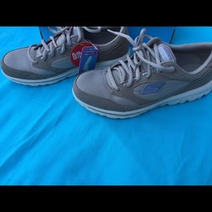 Skechers go walk shoes size 8