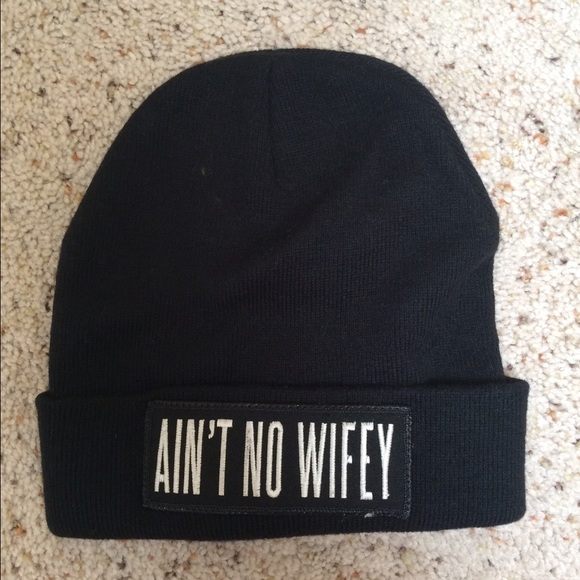 Urban Outfitters Accessories - urban outfitters 'ain't no wifey' BRAND NEW beanie