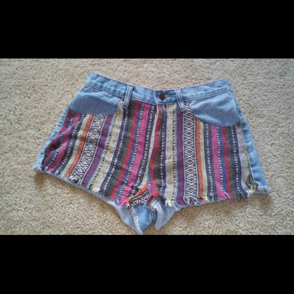 Tribal designed high wasted shorts