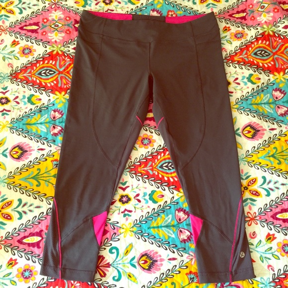 *SOLD* Lululemon Dark Grey and Pink Crops - Picture 1 of 4