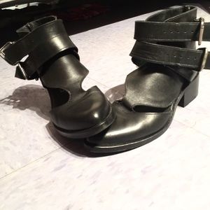 Topshop Cut-Out boots