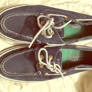 Size 6.5 women's sperrys