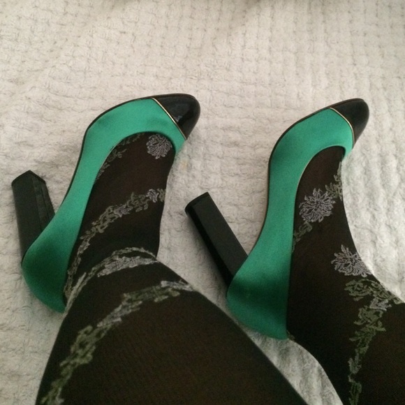 Jcrew (9.5B) green satin Pumps