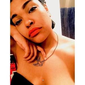 Meet your Posher, Paige