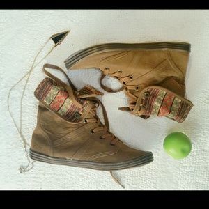 Brown fall sweater boots