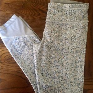 Lululemon Pace Queen Tight Not so petit fluer sz 8