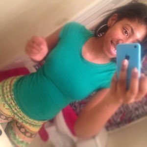 Meet your Posher, Alexis