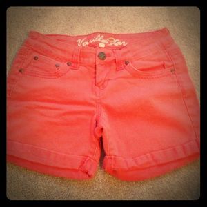 Mid thigh coral shorts