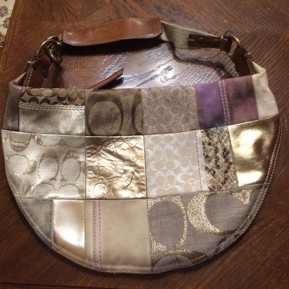Authentic coach - Picture 2 of 4