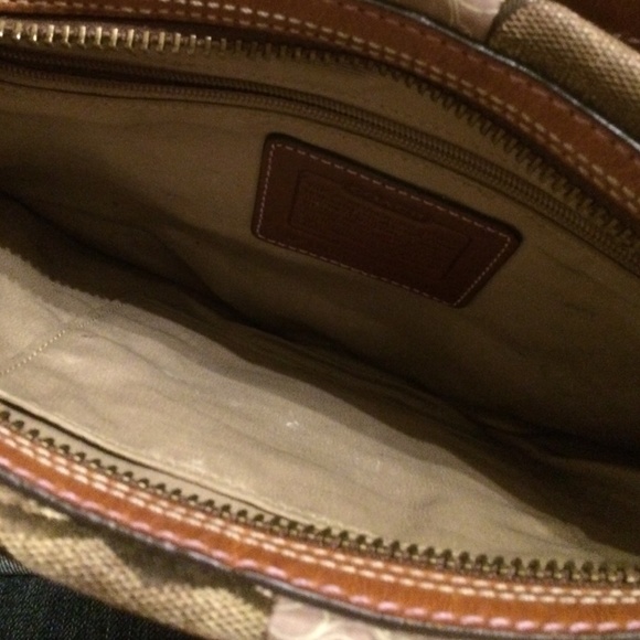 Authentic coach - Picture 3 of 4