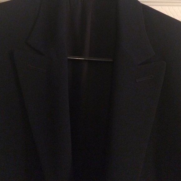 Classic Theory Blazer - Staple for any closet!! - Picture 4 of 4