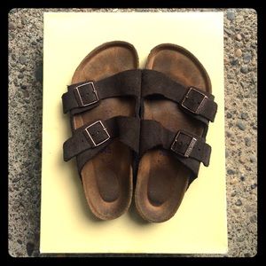 Size 6 suede brown Birkenstocks