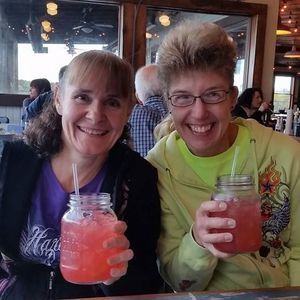 Meet your Posher, Sharon