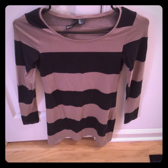 Tan and black long sleeve dress