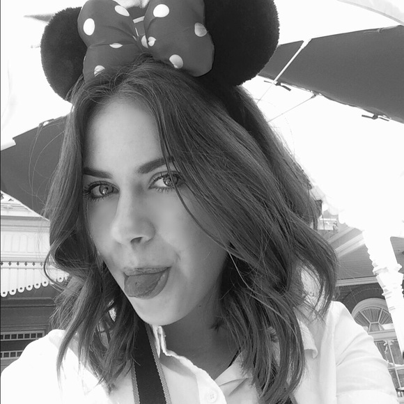 Meet your Posher, Sydni