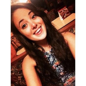 Meet your Posher, Dana