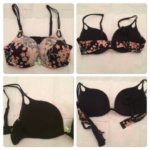 Victoria's Secret plunge bra
