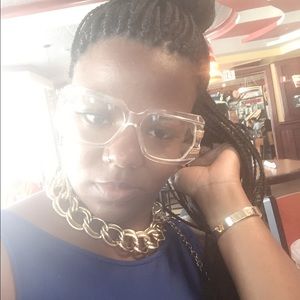 Meet your Posher, Iesha