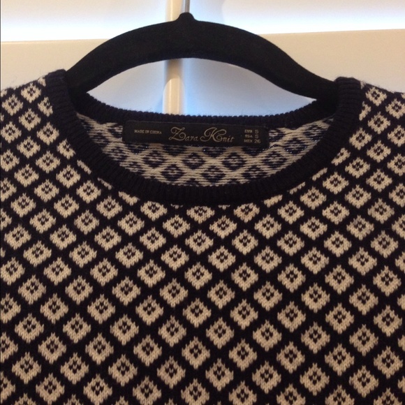 Zara Short Sleeve Sweater - Picture 3 of 3