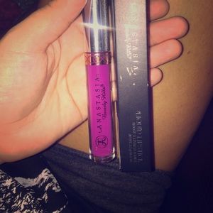 Liquid lipstick