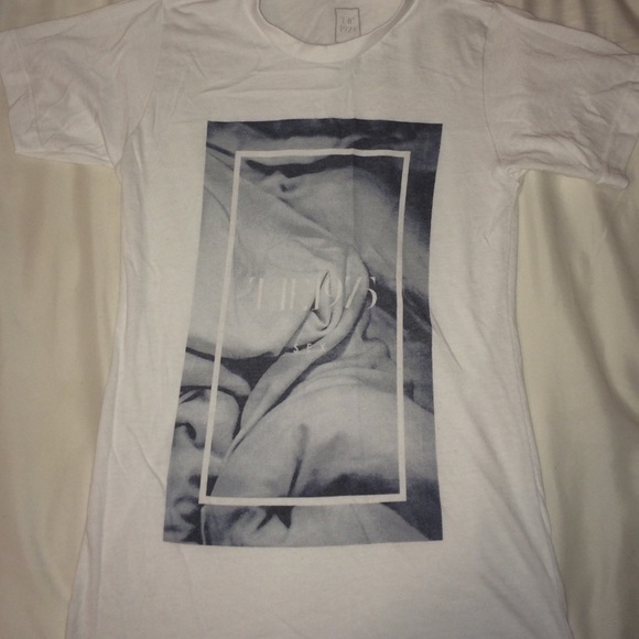 THE 1975 CONCERT T-SHIRT