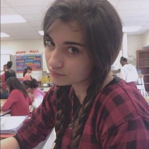 Meet your Posher, Iris