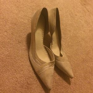 Gianni Bini Gold heels