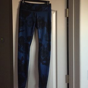 LuluLemon Wunder Under Yoga Pant Inky Floral Blue