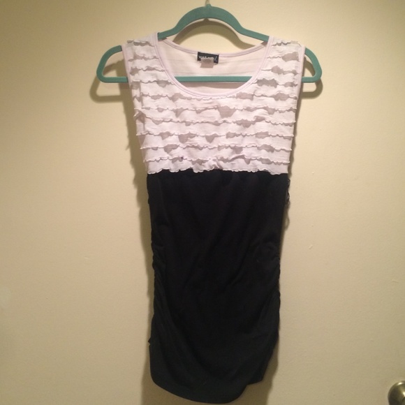 Black and white bodycon dress